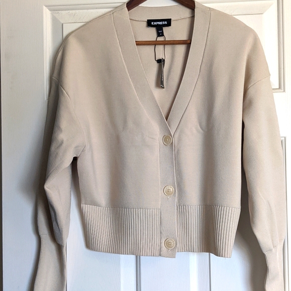 Express Sweaters - Express NWT Cropped Cardigan